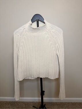 American Eagle‎ Knit Cream Ribbed Mockneck Sweater-S